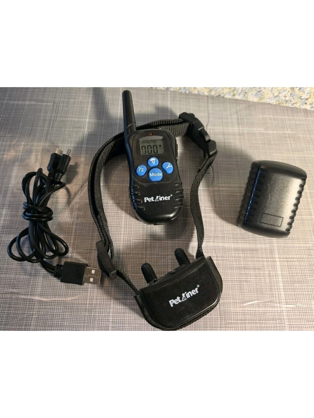 Petainer PET-998DRU Dog Training Collar with One remote and USB Charger cable
